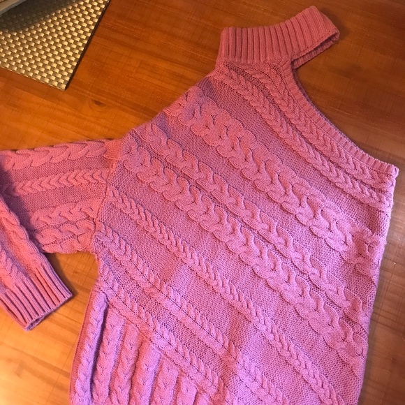 Pink Cable Knit Turtleneck Sweater - Picture 3 of 7